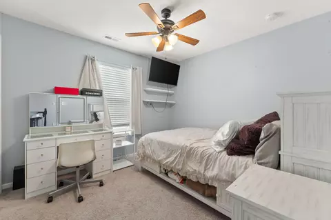 Bedroom - 1167 Kinner Dr, Chesterton, IN 46304 photo 2 of 5
