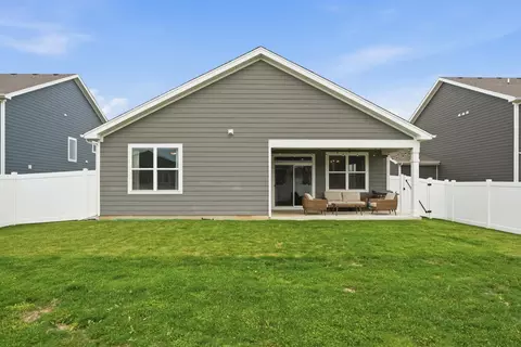 Exterior - 7677 W 105th Pl, Crown Point, IN 46307 photo 4 of 4