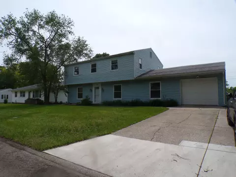 378 Briarwood Dr, Valparaiso, IN 46385