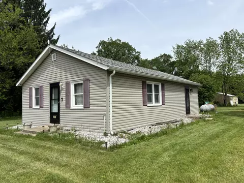 2554 E 400, Rensselaer, IN 47978