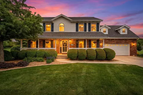 9491 Shelby Ln, Crown Point, IN 46307