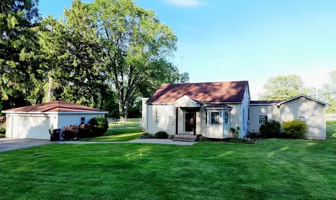 2207 N County Line Rd, Portage, IN 46368