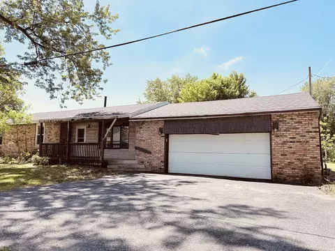 2880 Oklahoma St, Lake Station, IN 46405