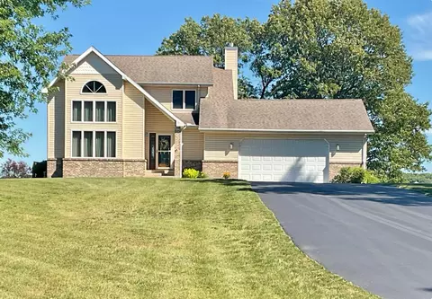 1960 S Fernwood Dr, Knox, IN 46534