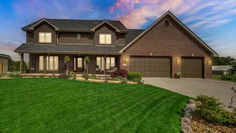 628 Fawn Cir, Lowell, IN 46356