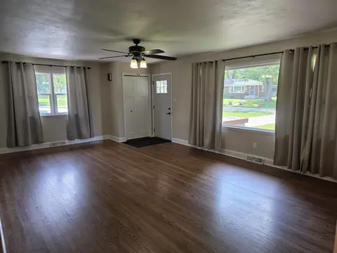 Living - 405 Fairview Ave, Crown Point, IN 46307 photo 1 of 5