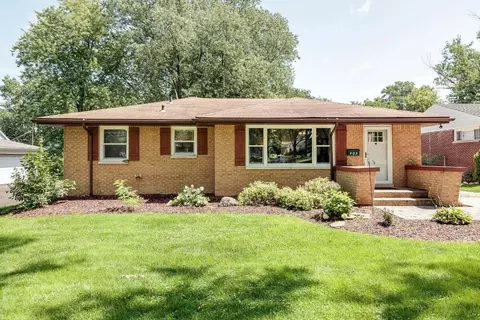 405 Fairview Ave, Crown Point, IN 46307