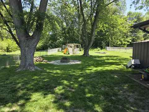 Exterior - 405 Fairview Ave, Crown Point, IN 46307 photo 3 of 5