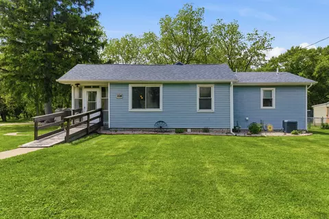 224 Kelly St, Hobart, IN 46342