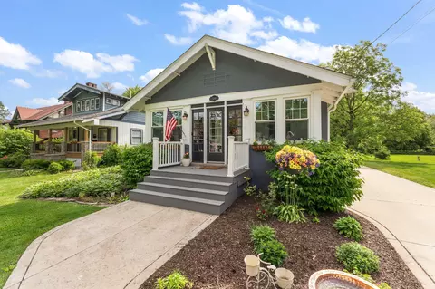 504 S Court St, Crown Point, IN 46307