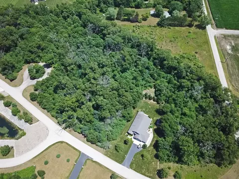 11222 Pleasant Grove Dr, Wheatfield, IN 46392 photo 6