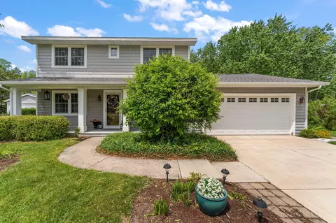 2605 Thomas Rd, Valparaiso, IN 46383