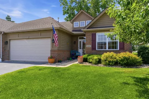 1203 Poppyfield Pl, Schererville, IN 46375