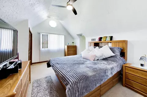 Bedroom - 8039 Forest Ave, Munster, IN 46321 photo 6 of 9