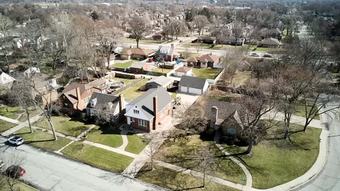 8039 Forest Ave, Munster, IN 46321