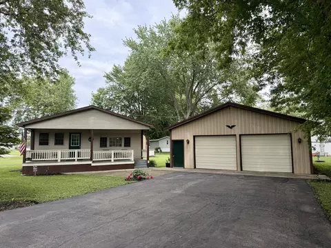 3388 Channel Dr, Macy, IN 46951