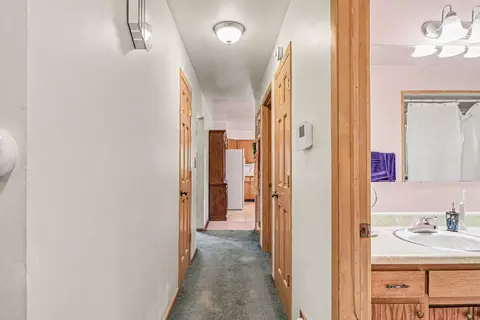 Entry Way - 305 W 35th Ave, Griffith, IN 46319 photo 1 of 2