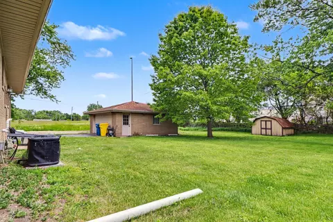 Exterior - 305 W 35th Ave, Griffith, IN 46319 photo 1 of 1