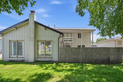Exterior - 350 N True St, Griffith, IN 46319 photo 5 of 6