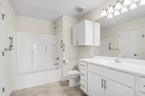 Bath - 11886 Kentucky St, Crown Point, IN 46307 photo 2 of 2