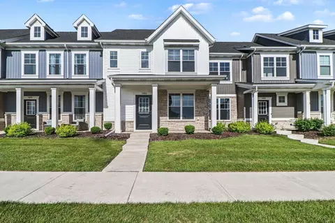 11886 Kentucky St, Crown Point, IN 46307
