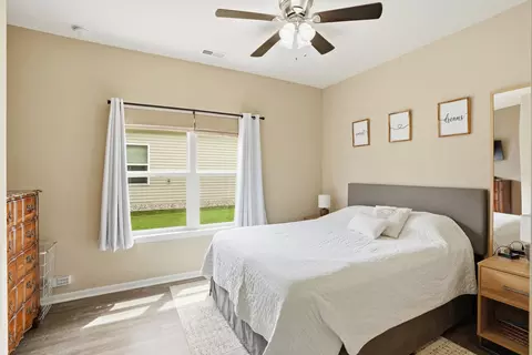 Bedroom - 15144 W 102nd Ave, Dyer, IN 46311 photo 3 of 3
