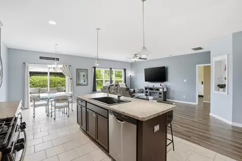 Kitchen - 15144 W 102nd Ave, Dyer, IN 46311 photo 4 of 4