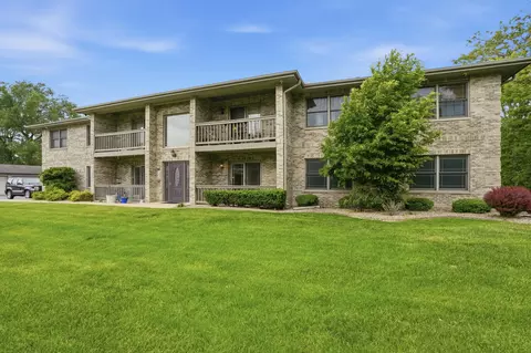 9101 Kennedy Ave #1B, Highland, IN 46322