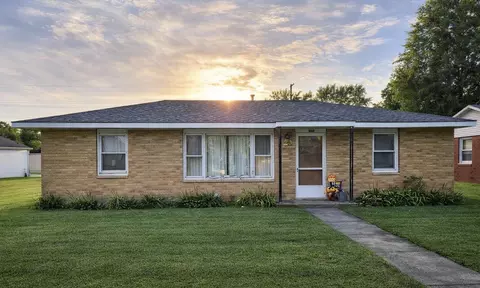 606 N Race St, Monon, IN 47959