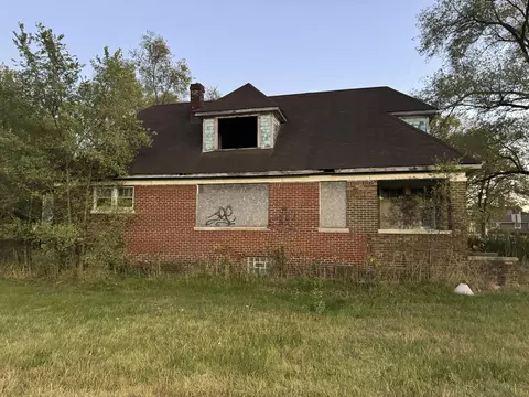 405 Bridge St, Gary, IN 46404