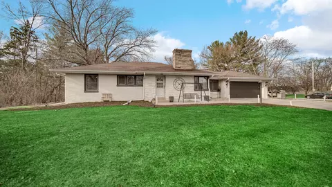 1710 Minnesota St, Hobart, IN 46342
