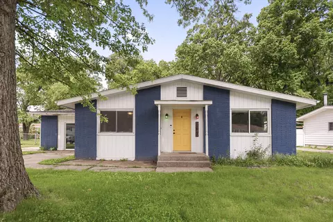 2940 Elmwood St, Portage, IN 46368
