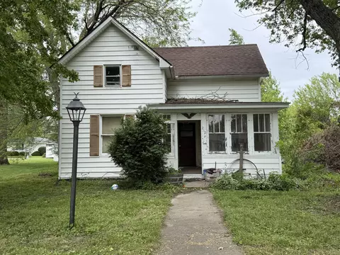 212 E Howard St, Brook, IN 47922