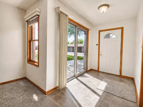 Entry Way - 944 Birch Dr, Crown Point, IN 46307 photo 1 of 1