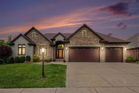 7234 Fawn Valley Dr, Schererville, IN 46375