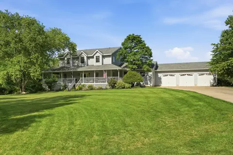 3154 Thornhill Dr, Valparaiso, IN 46385