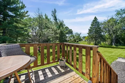 Exterior - 3160 Westwind Ct, Crown Point, IN 46307 photo 7 of 11