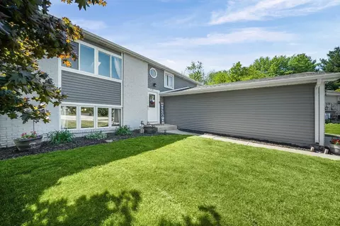 Exterior - 3160 Westwind Ct, Crown Point, IN 46307 photo 2 of 11