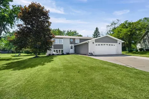 3160 Westwind Ct, Crown Point, IN 46307