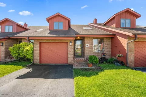 145 Plum Creek Dr, Schererville, IN 46375