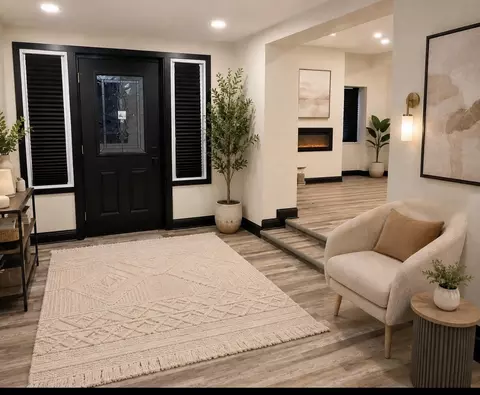 Entry Way - 763 Pierce St, Gary, IN 46402 photo 2 of 3