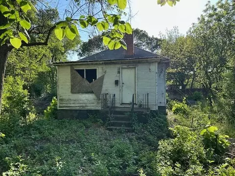 3912 Virginia St, Gary, IN 46409
