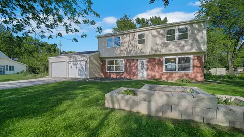 731 Mccool Rd, Valparaiso, IN 46385