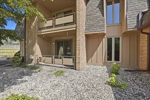 Other - 405 Old Stone Rd #E4, Munster, IN 46321 photo 4 of 4