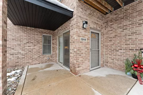 Exterior - 1346 Parke Dr, Crown Point, IN 46307 photo 2 of 4