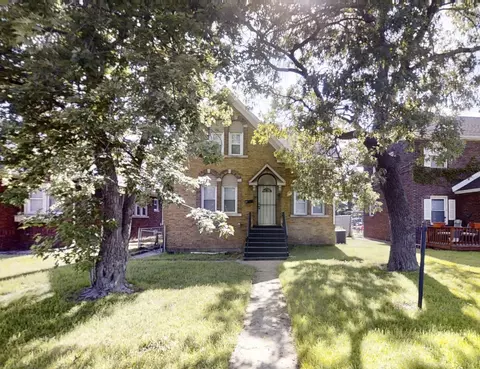 323 Garfield St, Gary, IN 46404