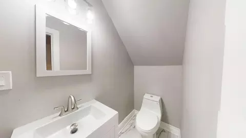 Bath - 323 Garfield St, Gary, IN 46404 photo 1 of 6
