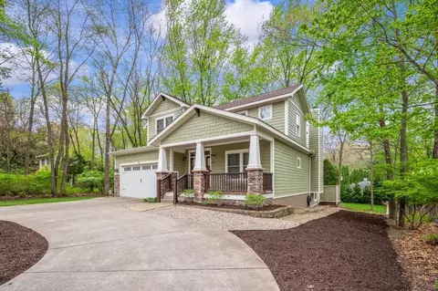 318 El Portal Dr, Michigan City, IN 46360