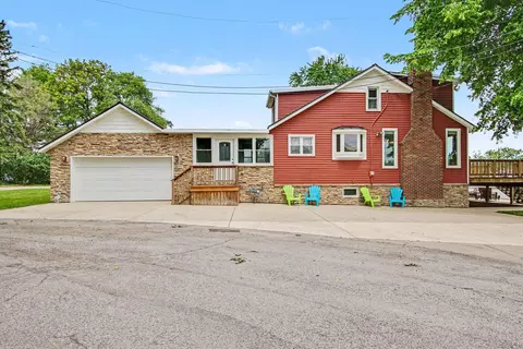 515 Lakeview Ct, Lowell, IN 46356