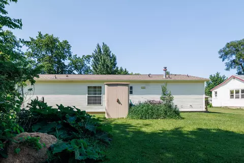 Exterior - 605 E Washington St, Morocco, IN 47963 photo 4 of 7
